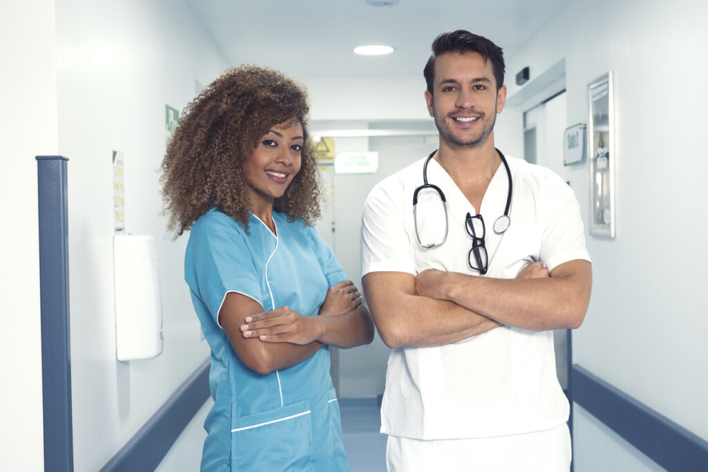 Infirmière et infirmier auxiliaire